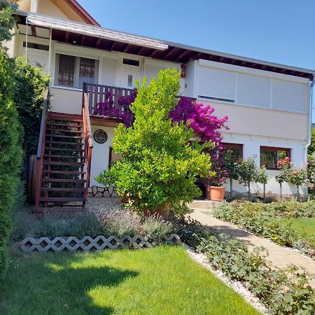 Bed and Breakfast Rozsakert Vendeghaz Сіглігет Екстер'єр фото