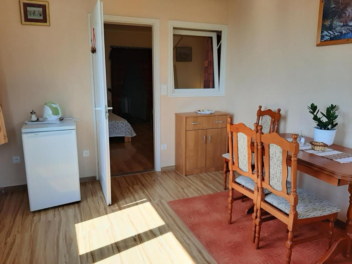 Bed and Breakfast Rozsakert Vendeghaz Сіглігет Екстер'єр фото
