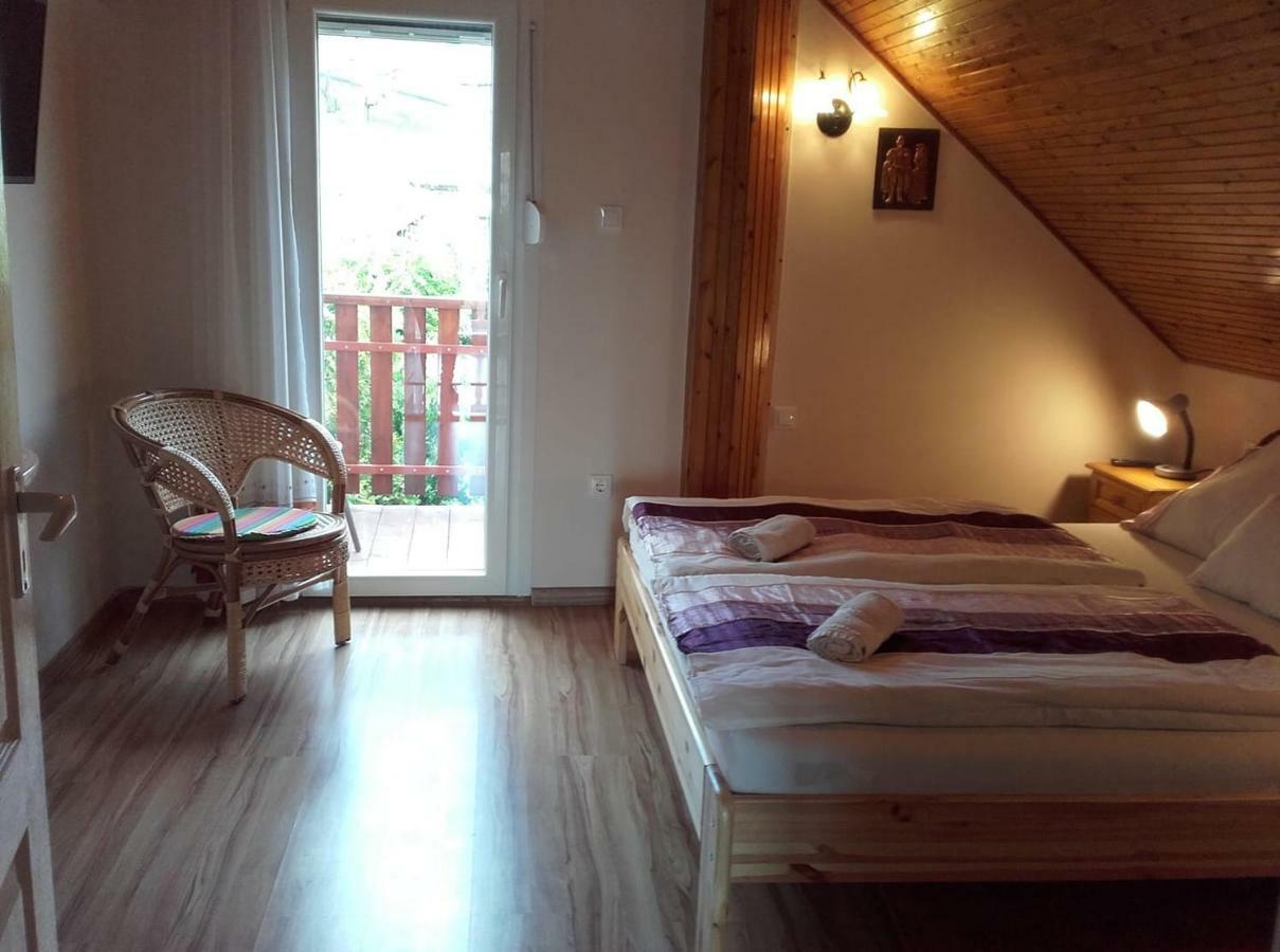 Bed and Breakfast Rozsakert Vendeghaz Сіглігет Екстер'єр фото